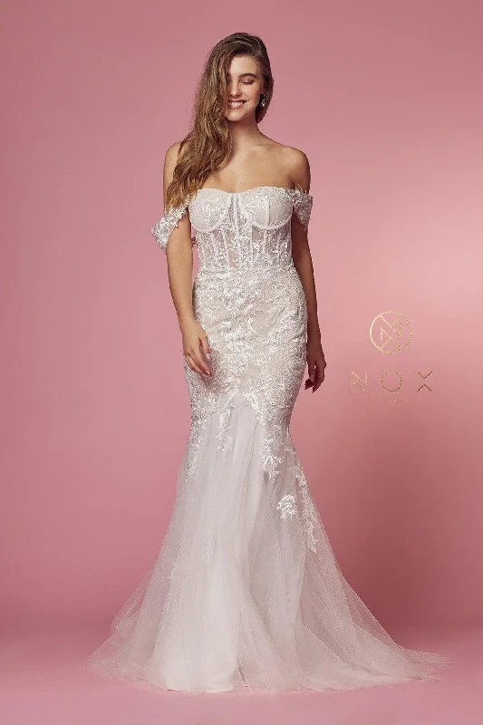 Sleeveless Formal Long Wedding Gown